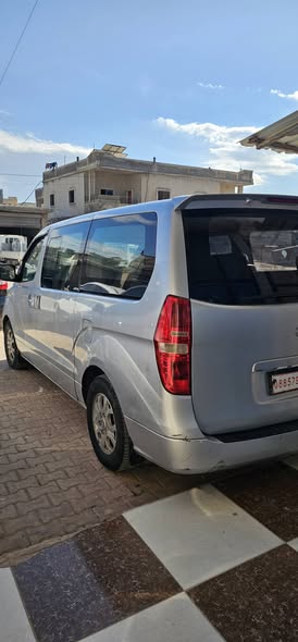 هيونداي H-1 2009 - صورة 3