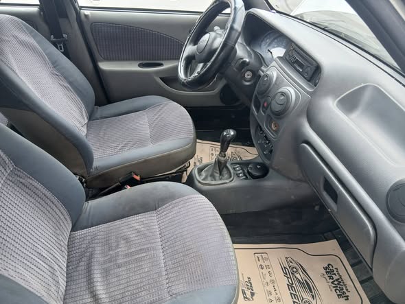 داسيا سولنزا 2004 - صورة 1