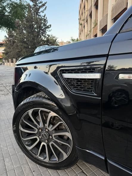 رانج روفر سبورت 2010 - صورة 2