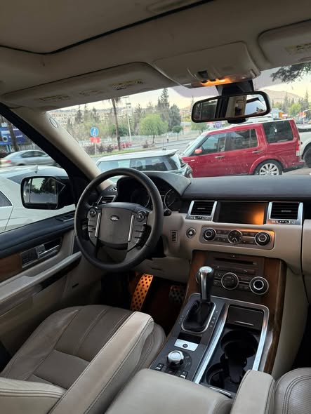 رانج روفر سبورت 2010 - صورة 3