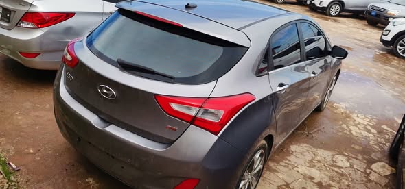 هيونداي i30 2011 - صورة 3