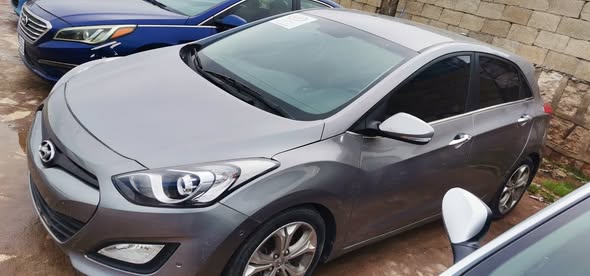 هيونداي i30 2011 - صورة 4