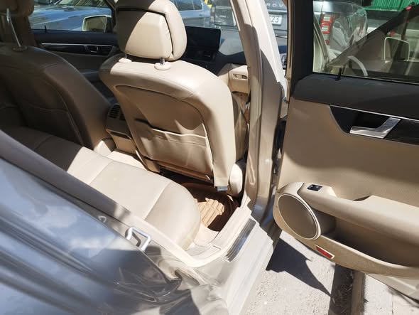 مرسيدس c300 2011 - صورة 3