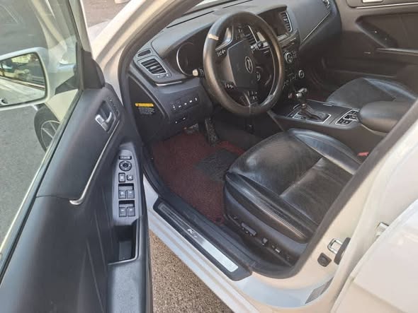 كيا كادينزا 2012 - صورة 2