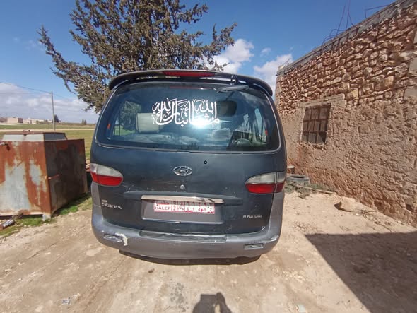 هيونداي ستاركس 2002 - صورة 3