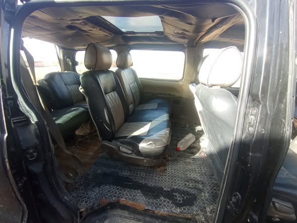 هيونداي ستاركس 2002 - صورة 5