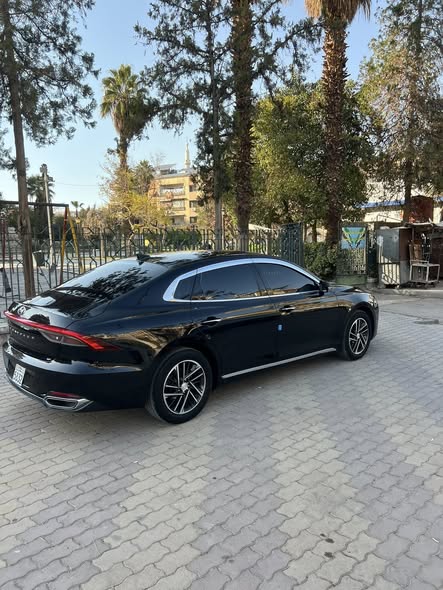 Hyundai Azera Grandeur 2022 - صورة 3