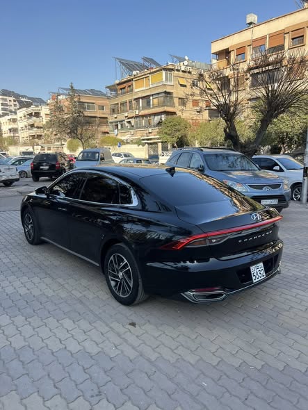 Hyundai Azera Grandeur 2022 - صورة 5