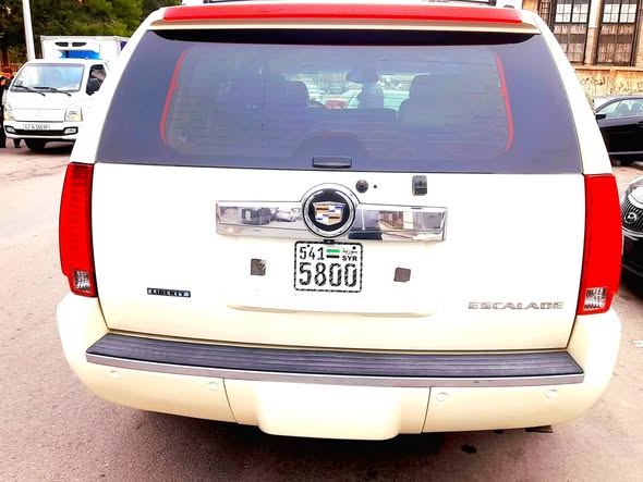 كاديلاك اسكاليد 2009 - صورة 3