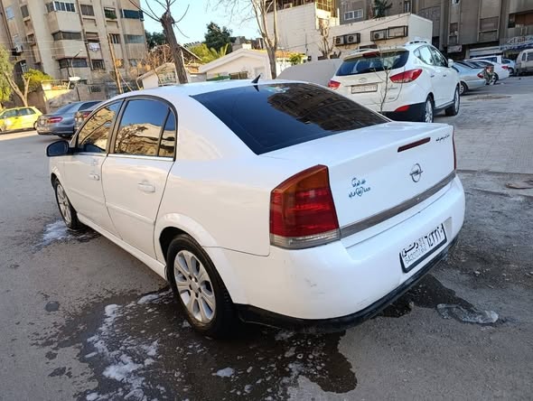 اوبل فيكترا 2007 - صورة 3