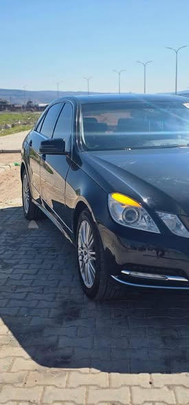 مرسيدس بنز E300 2011 - صورة 2