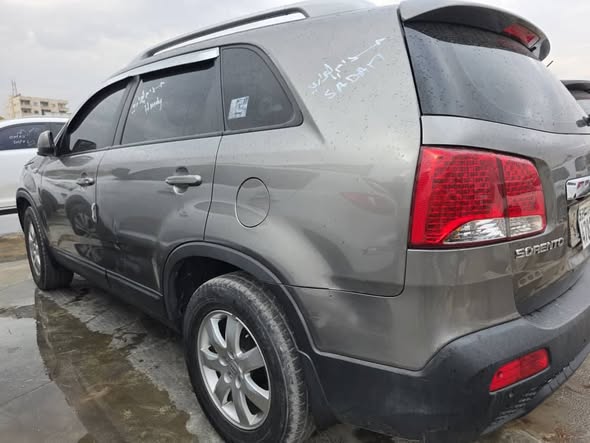 كيا سيرنتو 2010 - صورة 5