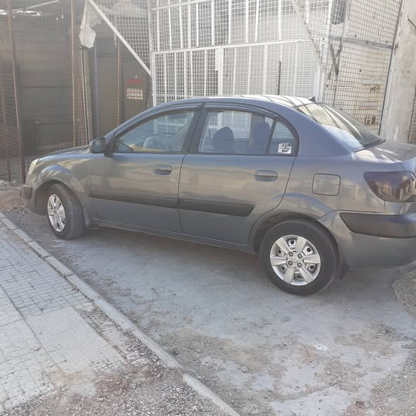 كيا ريو 2007 - صورة 5