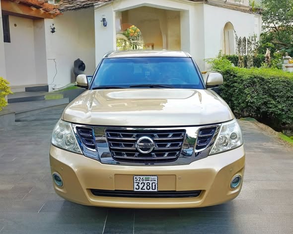 نيسان باترول 2011 - صورة 1