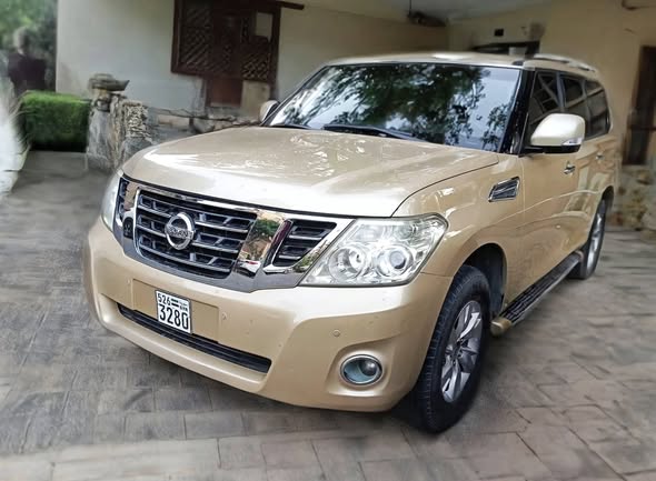 نيسان باترول 2011 - صورة 3