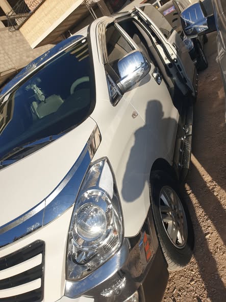 هيونداي ستاركس 2017 - صورة 2