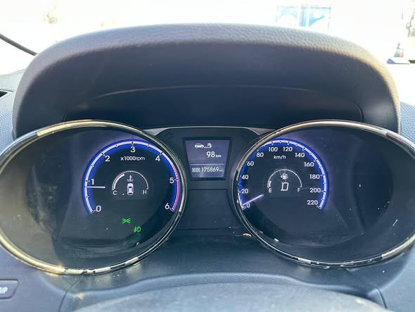 هونداي توسان 2012 - صورة 3