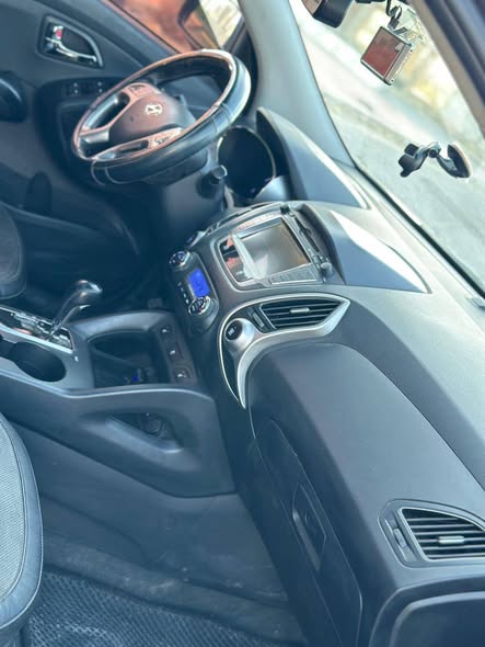 هونداي توسان 2012 - صورة 4