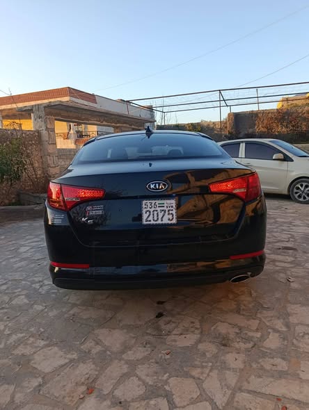 كيا اوبتيما كي 5 2011 - صورة 4