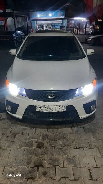 كيا فورتي 2011 - صورة 1