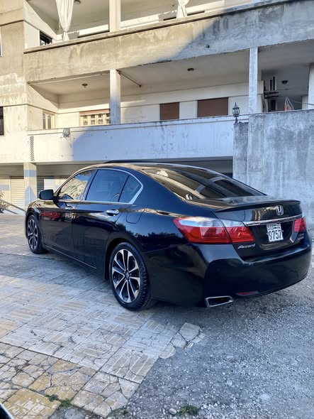 هوندا أكورد 2016 - صورة 1