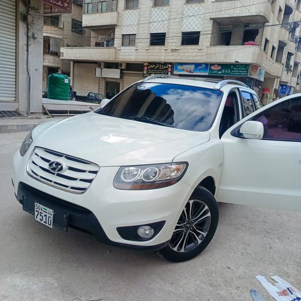 هيونداي سانتافيه 2010 - صورة 3