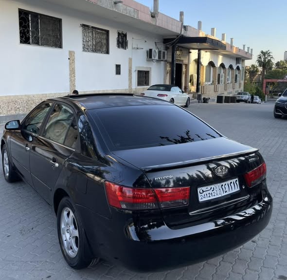 هيونداي سوناتا 2007 - صورة 3