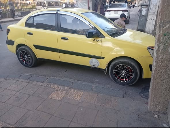 كيا ريو 2010 - صورة 1