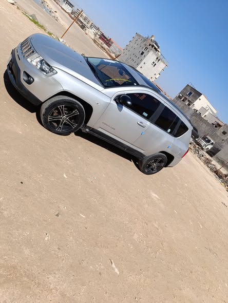 جيب كومباس 2011 - صورة 5