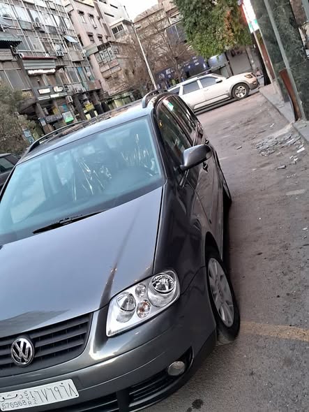 فولكس فاجن توران 2006 - صورة 3