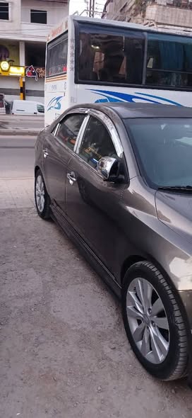 كيا فورتي 2012 - صورة 1
