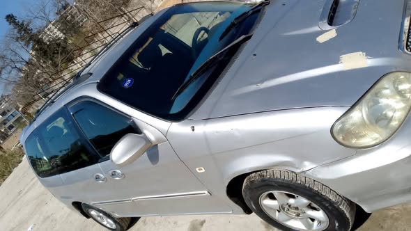 كيا كرنفال 2005 - صورة 1