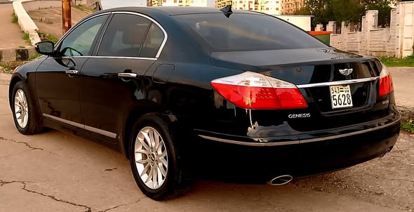 هيونداي جنسيس 2009 - صورة 3