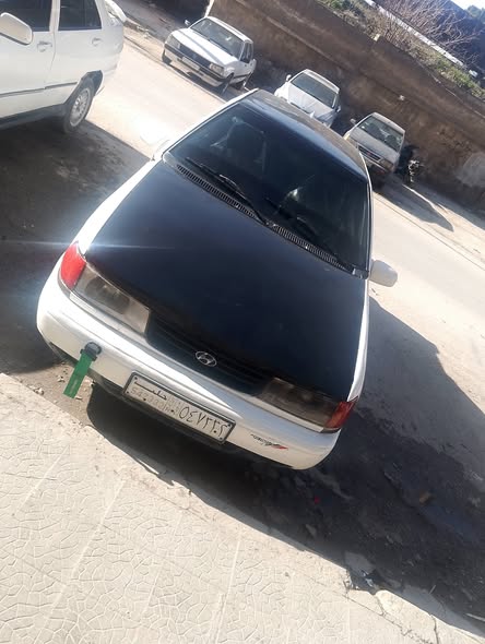 هيونداي إكسل 1993 - صورة 1