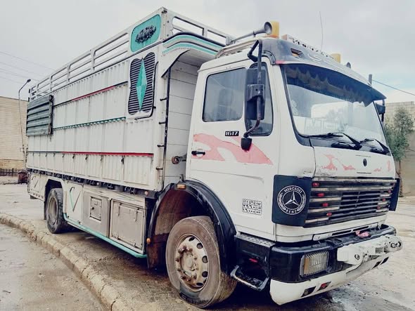 مرسيدس 1617 1985 - صورة 1