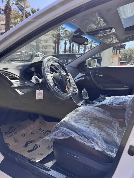 Hyundai أزيرا 2014 - صورة 3