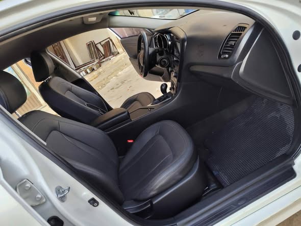 كيا K5 2011 - صورة 3