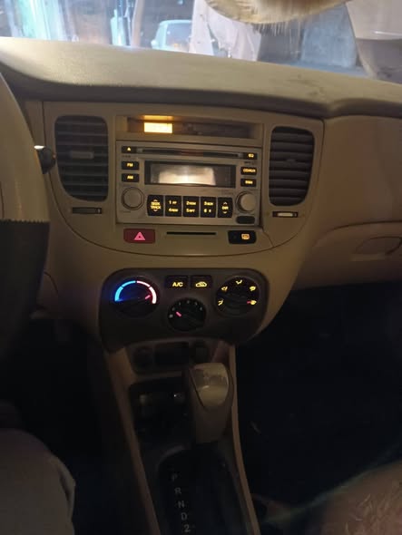 كيا ريو 2009 - صورة 5