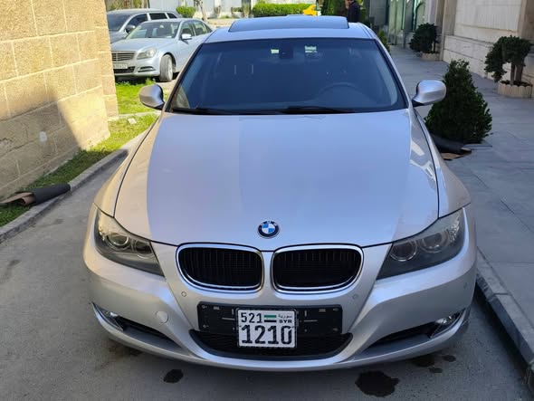 بي ام دبليو 320i 2011 - صورة 4