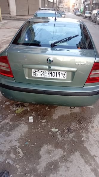 سكودا اوكتافيا 2002 - صورة 3