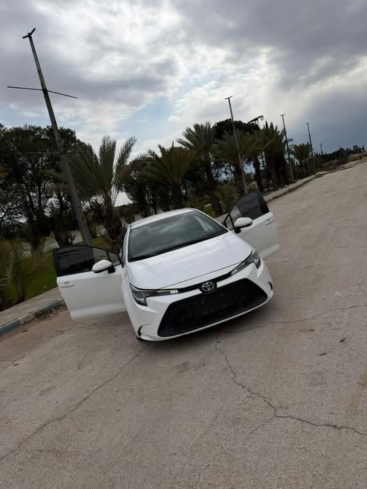 تويوتا كورولا 2023 - صورة 1