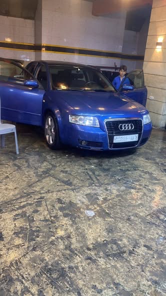 اودي A4 2002 - صورة 2