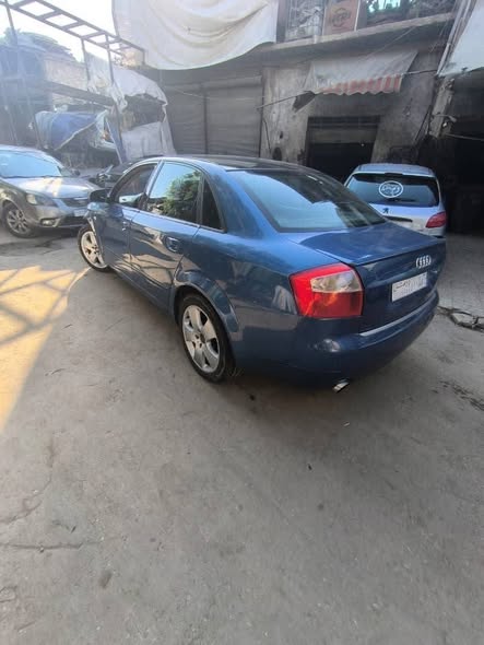 اودي A4 2002 - صورة 3