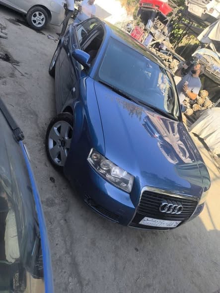 اودي A4 2002 - صورة 4