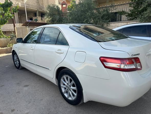 تويوتا كامري 2011 - صورة 2