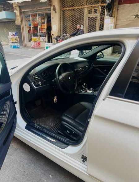 BMW 5 Series 2016 - صورة 4