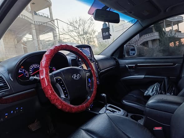 هيونداي سانتافي 2010 - صورة 1