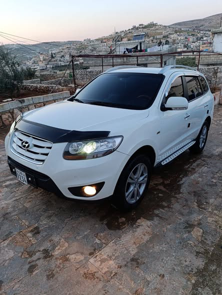 هيونداي سانتافي 2010 - صورة 2