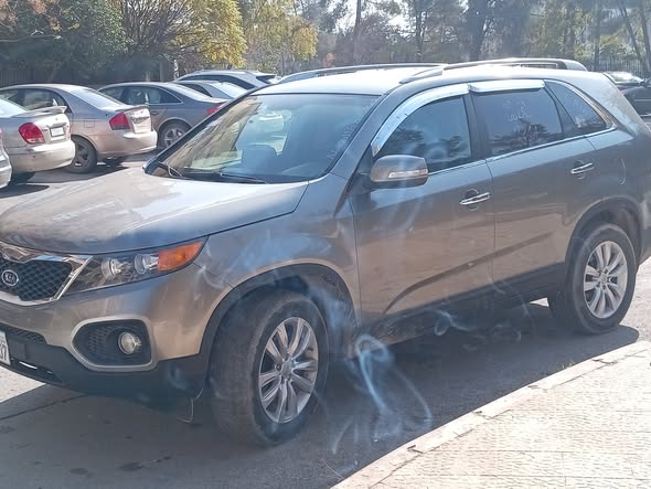 كيا سورينتو 2011 - صورة 5