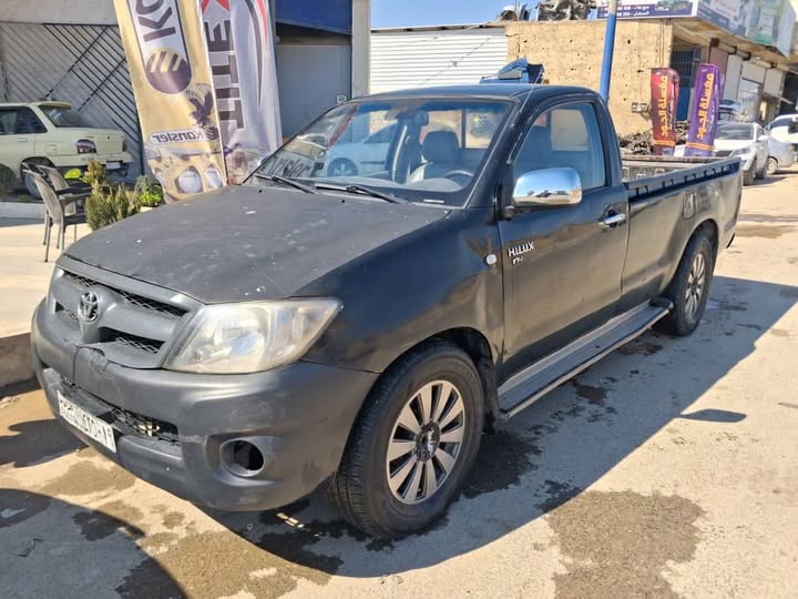 تويوتا هايلوكس 2010 - صورة 1